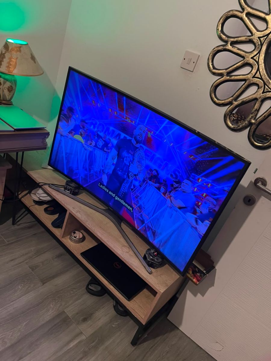50 inch Samsung curve tv